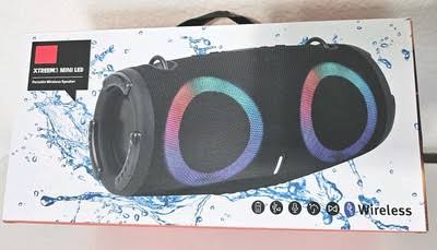 BOCINA APRUEBA DE AGUA XTREEM3 LED